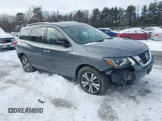 2017 Nissan Pathfinder SV with VIN 5N1DR2MM8HC690330, listed as a IAAI auction lot 41493095 with 105,283 mi miles. Bid and sale history available at carsss.com. Image 1.