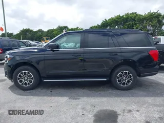 2022 Ford Expedition XLT with VIN 1FMJU1JT9NEA67323, listed as a IAAI auction lot 41716855 with 34,513 mi miles. Bid and sale history available at carsss.com. Image 14.