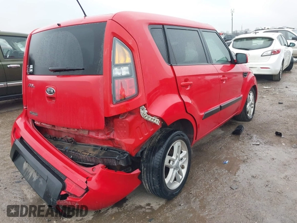 2011 Kia Soul + with VIN KNDJT2A25B7218551, listed as a IAAI auction lot 41521447 with 195,282 mi miles. Bid and sale history available at carsss.com. Image 4.