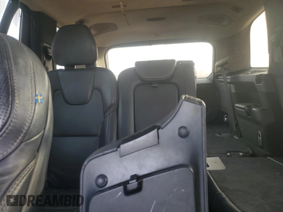 2016 Volvo XC90 T6 Inscription z VIN YV4A22PL4G1024751, wystawiony jako Copart lot #87073174 z przebiegiem Nie podano mil oraz Szkoda całkowita • Salvage title. Historia ofert i sprzedaży dostępna na DreamBid. Obrazek 10.