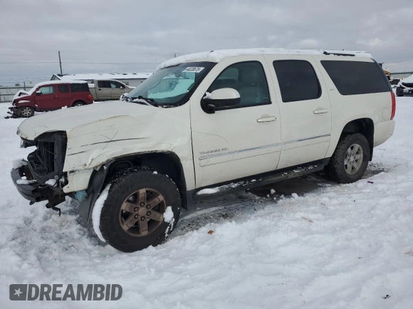 2014 GMC Yukon XL SLT with VIN 1GKS2KE78ER151549, listed as a Copart auction lot 44028675 with 176,209 mi miles and Salvage Title. Bid and sale history available at carsss.com. Image 1.