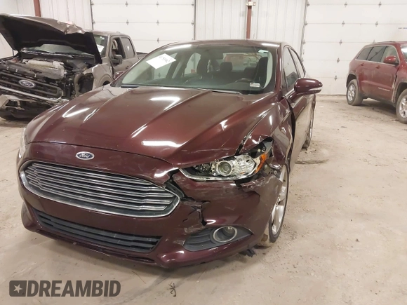2013 Ford Fusion SE with VIN 3FA6P0HR0DR238015, listed as a IAAI auction lot 41753962 with 104,435 mi miles. Bid and sale history available at carsss.com. Image 6.