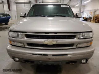 2004 Chevrolet Tahoe LT with VIN 1GNEK13Z94R221010, listed as a Copart auction lot 52391605 with 181,501 mi miles and Clean Title. Bid and sale history available at carsss.com. Image 5.
