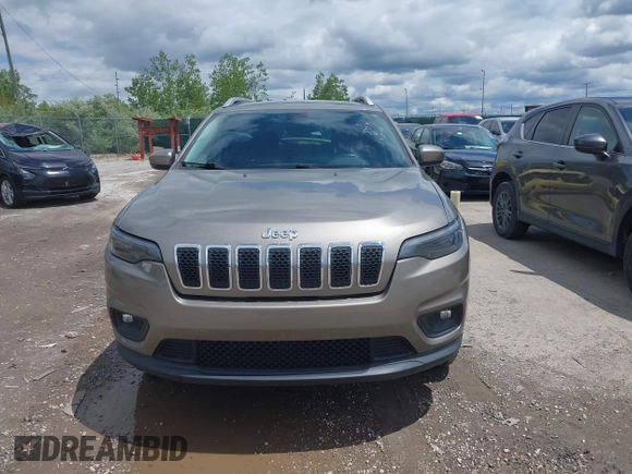 2020 Jeep Cherokee Latitude Plus with VIN 1C4PJMLB1LD569548, listed as a IAAI auction lot 42330117 with 37,897 mi miles and . Bid and sale history available at DreamBid. Image 12.