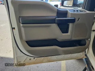 2019 Ford F-250 XL with VIN 1FT7W2B65KEE40165, listed as a IAAI auction lot 42727924 with 182,010 mi miles and . Bid and sale history available at DreamBid. Image 16.