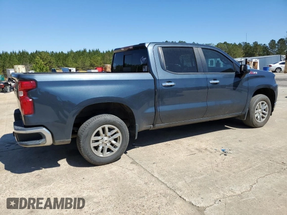 2020 Chevrolet Silverado 1500 LT with VIN 1GCUYDET4LZ126981, listed as a Copart auction lot 49928425 with 153,031 mi miles and Clean Title. Bid and sale history available at carsss.com. Image 3.