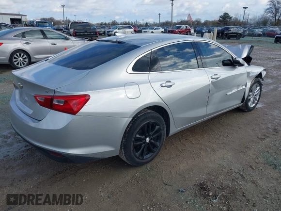2018 Chevrolet Malibu LT with VIN 1G1ZD5ST6JF172539, listed as a IAAI auction lot 40906642 with 114,347 mi miles. Bid and sale history available at carsss.com. Image 4.