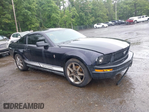 2005 Ford Mustang Deluxe z VIN 1ZVFT80N655234887, wystawiony jako IAAI lot #42521363 z przebiegiem 164 011 mil mil oraz . Historia ofert i sprzedaży dostępna na DreamBid. Obrazek 1.