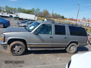 1999 GMC Suburban with VIN 3GKFK16R4XG514928, listed as a IAAI auction lot 41934636 with 245,010 mi miles and . Bid and sale history available at DreamBid. Image 14.