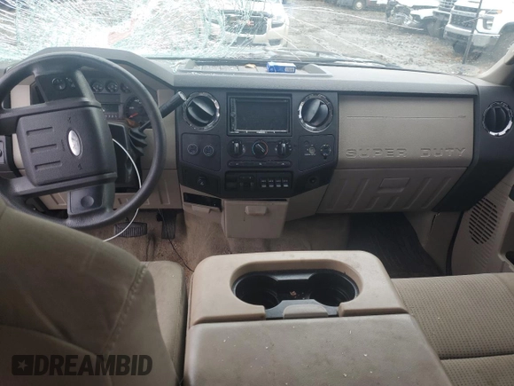 2008 Ford Super Duty F-250 SRW XL with VIN 1FTSX20R18EC43572, listed as a Copart auction lot 85246214 with 209,235 mi miles and Salvage Title. Bid and sale history available at carsss.com. Image 8.