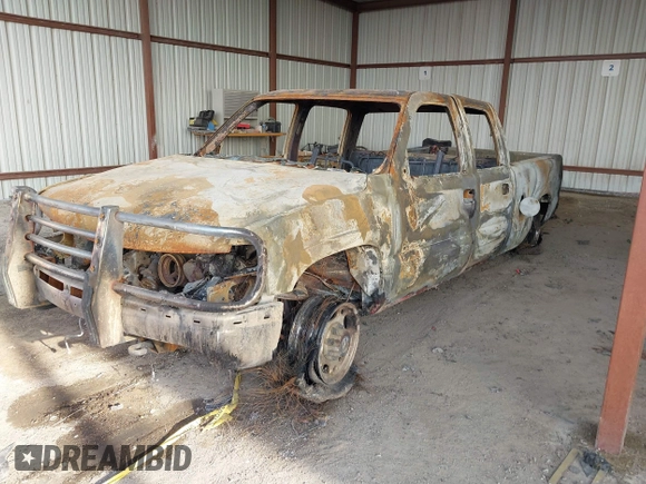 2001 Chevrolet Silverado 1500HD LS with VIN 1GCGK13U01F140108, listed as a IAAI auction lot 41727666 with Not Provided miles and . Bid and sale history available at DreamBid. Image 2.