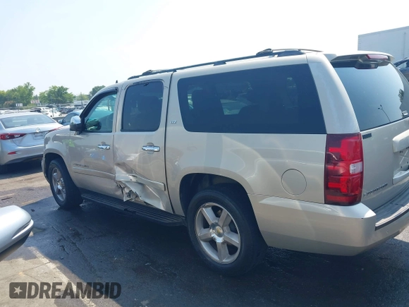 2007 Chevrolet Suburban LT with VIN 3GNFC16027G260735, listed as a IAAI auction lot 42584003 with 177,628 mi miles and . Bid and sale history available at DreamBid. Image 14.