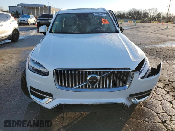2020 Volvo XC90 Inscription z VIN YV4A221L5L1551345, wystawiony jako Copart lot #42405175 z przebiegiem 62 802 mil mil oraz Szkoda całkowita • Salvage title. Historia ofert i sprzedaży dostępna na DreamBid. Obrazek 5.