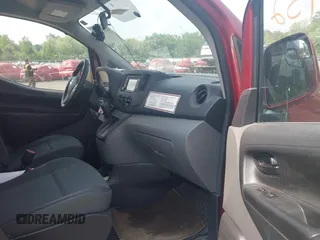 2019 Nissan NV200 S z VIN 3N6CM0KN5KK703192, wystawiony jako IAAI lot #42453452 z przebiegiem 137 745 mil mil oraz . Historia ofert i sprzedaży dostępna na DreamBid. Obrazek 5.