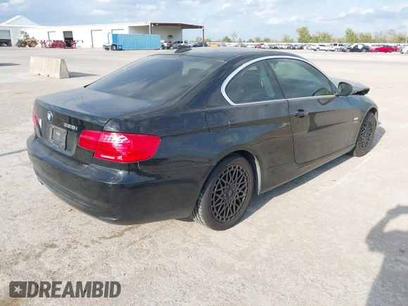 2013 BMW 3 Series 328i xDrive with VIN WBAKF3C56DJ385545, listed as a IAAI auction lot 40735031 with 156,826 mi miles. Bid and sale history available at carsss.com. Image 4.