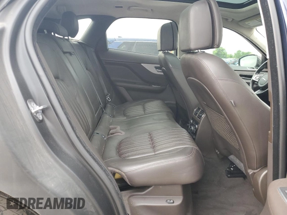 2020 Jaguar F-Pace 30t Portfolio с VIN SADCN2GX4LA624917, выставлен на аукционе Copart как лот 55532655 с пробегом Не указан миль и Чистый • Clean title. История ставок и продаж доступна на DreamBid. Изображение 11.