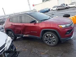 2022 Jeep Compass High Altitude with VIN 3C4NJDCB6NT170350, listed as a IAAI auction lot 41567614 with 60,000 mi miles and . Bid and sale history available at carsss.com. Image 13.