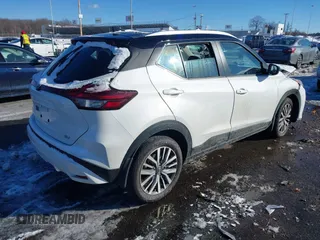 2024 Nissan Kicks SV with VIN 3N1CP5CV9RL511934, listed as a IAAI auction lot 41266215 with 6,340 mi miles. Bid and sale history available at carsss.com. Image 4.