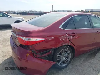 2017 Toyota Camry XLE with VIN 4T1BF1FKXHU811147, listed as a IAAI auction lot 41825677 with 68,163 mi miles. Bid and sale history available at carsss.com. Image 6.