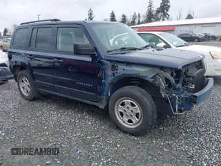2016 Jeep Patriot Sport z VIN 1C4NJPBB9GD804889, wystawiony jako IAAI lot #41894508 z przebiegiem 133 916 mil mil oraz . Historia ofert i sprzedaży dostępna na DreamBid. Obrazek 1.