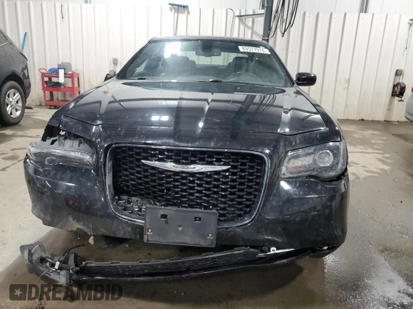 2020 Chrysler 300 S with VIN 2C3CCAGG9LH131607, listed as a Copart auction lot 83577914 with 74,708 mi miles and Salvage Title. Bid and sale history available at DreamBid. Image 5.