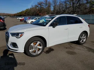 2019 Audi Q3 Premium Plus with VIN WA1BECF39K1064719, listed as a Copart auction lot 81924284 with 25,723 mi miles and Salvage Title. Bid and sale history available at carsss.com. Image 1.