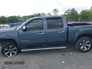 2007 GMC Sierra 1500 SLE1 z VIN 2GTEC13J971571282, wystawiony jako IAAI lot #41980128 z przebiegiem 221 024 mil mil oraz . Historia ofert i sprzedaży dostępna na DreamBid. Obrazek 13.