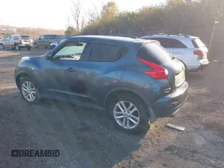 2011 Nissan Juke SL with VIN JN8AF5MV5BT007392, listed as a IAAI auction lot 40939305 with 111,331 mi miles. Bid and sale history available at carsss.com. Image 2.