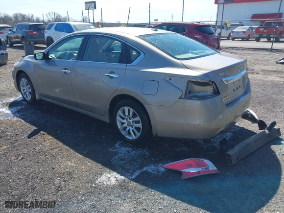 2015 Nissan Altima 2.5 with VIN 1N4AL3AP8FN341267, listed as a IAAI auction lot 41804785 with 140,004 mi miles. Bid and sale history available at carsss.com. Image 3.