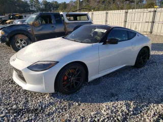 2023 Nissan Z Performance с VIN JN1BZ4BH8PM311206, выставлен на аукционе Copart как лот 41501215 с пробегом 16 300 миль миль и Списание • Salvage title. История ставок и продаж доступна на DreamBid. Изображение 1.