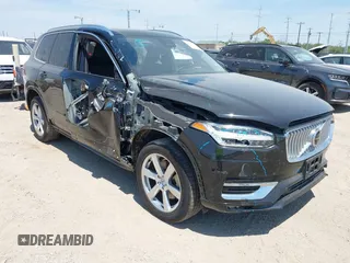 2024 Volvo XC90 Core Bright Theme with VIN YV4L12PK0R1165211, listed as a IAAI auction lot 42245954 with 13,250 mi miles and . Bid and sale history available at DreamBid. Image 1.