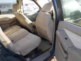 2007 Ford Explorer XLT with VIN 1FMEU73EX7UA62871, listed as a IAAI auction lot 41781660 with 147,494 mi miles. Bid and sale history available at carsss.com. Image 8.