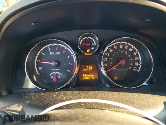2009 Saturn VUE I4 z VIN 3GSCL93Z09S578368, wystawiony jako Copart lot #79830944 z przebiegiem 179 091 mil mil oraz Czysty tytuł • Clean title. Historia ofert i sprzedaży dostępna na DreamBid. Obrazek 9.