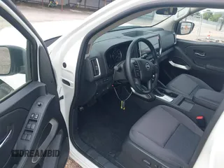 2025 Nissan Frontier S with VIN 1N6ED1EKXSN608668, listed as a IAAI auction lot 41909095 with 41 mi miles and . Bid and sale history available at DreamBid. Image 22.