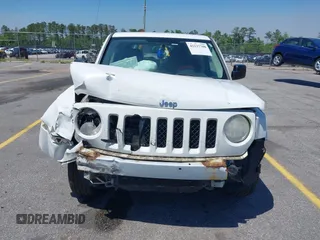 2013 Jeep Patriot Limited z VIN 1C4NJRCB3DD274375, wystawiony jako IAAI lot #42137708 z przebiegiem 185 018 mil mil oraz . Historia ofert i sprzedaży dostępna na DreamBid. Obrazek 12.