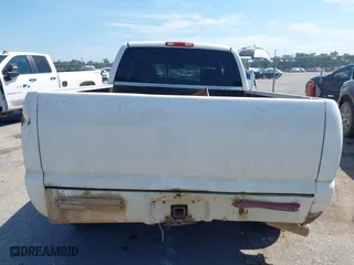 2006 Chevrolet Silverado 1500 LT1 with VIN 1GCEC19V46Z210980, listed as a IAAI auction lot 40189952 with 228,543 mi miles. Bid and sale history available at carsss.com. Image 16.