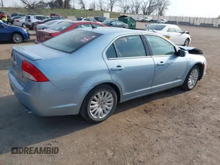 2010 Mercury Milan Hybrid z VIN 3MEDM0L33AR660979, wystawiony jako IAAI lot #41994618 z przebiegiem 114 007 mil mil oraz . Historia ofert i sprzedaży dostępna na DreamBid. Obrazek 4.