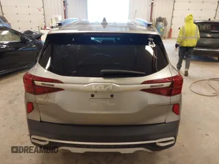 2022 Kia Seltos S with VIN KNDEU2AA8N7263350, listed as a IAAI auction lot 42147067 with 61,042 mi miles and . Bid and sale history available at DreamBid. Image 16.