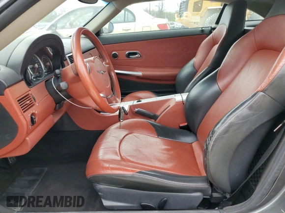 2005 Chrysler Crossfire Limited z VIN 1C3AN69L95X029893, wystawiony jako Copart lot #51960915 z przebiegiem 93 736 mil mil oraz Nie do naprawy. Historia ofert i sprzedaży dostępna na DreamBid. Obrazek 7.