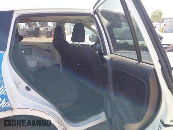 2018 Toyota RAV4 XLE with VIN 2T3WFREV7JW480326, listed as a IAAI auction lot 42021965 with 174,347 mi miles. Bid and sale history available at carsss.com. Image 8.