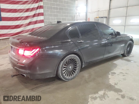2013 BMW 7 Series 740Li xDrive with VIN WBAYF4C50DD127620, listed as a Copart auction lot 75655904 with 138,033 mi miles and Salvage title. Bid and sale history available at DreamBid. Image 3.