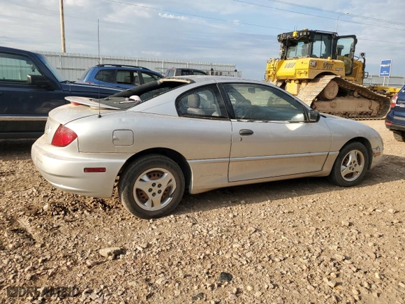 2004 Pontiac Sunfire with VIN 1G2JB12F047257585, listed as a Copart auction lot 65168764 with NaN miles and Salvage Title. Bid and sale history available at carsss.com. Image 3.