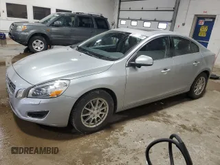 2012 Volvo S60 T6 with VIN YV1902FH7C2134944, listed as a Copart auction lot 48539105 with 136,423 mi miles and Salvage Title. Bid and sale history available at carsss.com. Image 1.