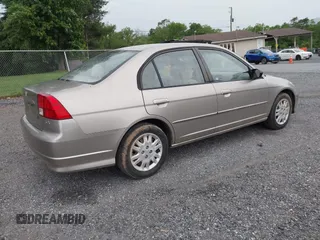 2004 Honda Civic LX z VIN 2HGES16534H535772, wystawiony jako IAAI lot #42285213 z przebiegiem 201 122 mil mil oraz . Historia ofert i sprzedaży dostępna na DreamBid. Obrazek 4.