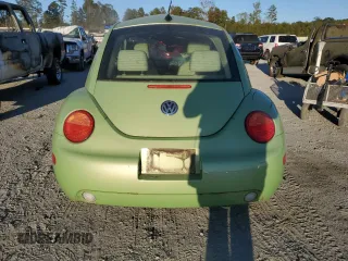 2005 Volkswagen New Beetle Coupe GLS with VIN 3VWCK31C05M415337, listed as a Copart auction lot 76562154 with 113,317 mi miles and Salvage Title. Bid and sale history available at carsss.com. Image 6.