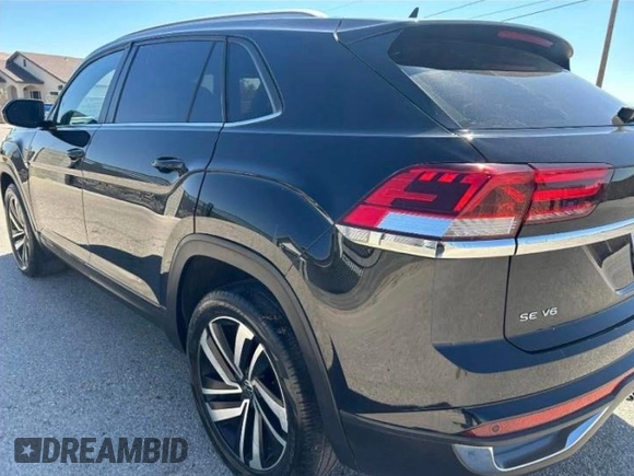 2021 Volkswagen Atlas SE with VIN 1V2WE2CA9MC200518, listed as a Copart auction lot 83644714 with 55,470 mi miles and Clean title. Bid and sale history available at DreamBid. Image 3.