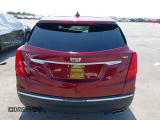 2017 Cadillac XT5 Luxury FWD z VIN 1GYKNBRS4HZ151581, wystawiony jako IAAI lot #42043322 z przebiegiem 120 598 mil mil oraz . Historia ofert i sprzedaży dostępna na DreamBid. Obrazek 16.