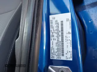 2017 Ford Escape SE z VIN 1FMCU0G95HUB75348, wystawiony jako IAAI lot #41790288 z przebiegiem 55 129 mil mil oraz . Historia ofert i sprzedaży dostępna na DreamBid. Obrazek 9.