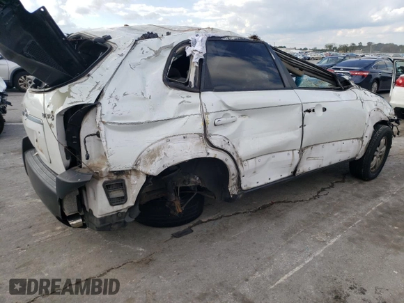 2007 Hyundai Tucson SE with VIN KM8JN12D77U631936, listed as a Copart auction lot 73981684 with 0 mi miles and Non Repairable. Bid and sale history available at carsss.com. Image 3.