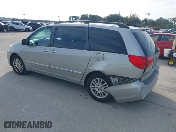 2008 Toyota Sienna XLE with VIN 5TDZK22C18S161339, listed as a IAAI auction lot 41449450 with 202,512 mi miles. Bid and sale history available at carsss.com. Image 3.
